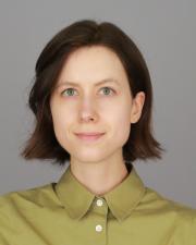 Photo of Lindsey Yonish
